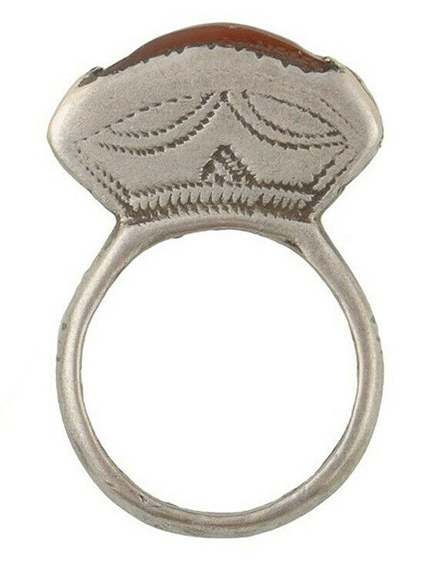 Vintage Tuareg Silver Ring with Agate – Sahara Nomad Ethnic Jewelry