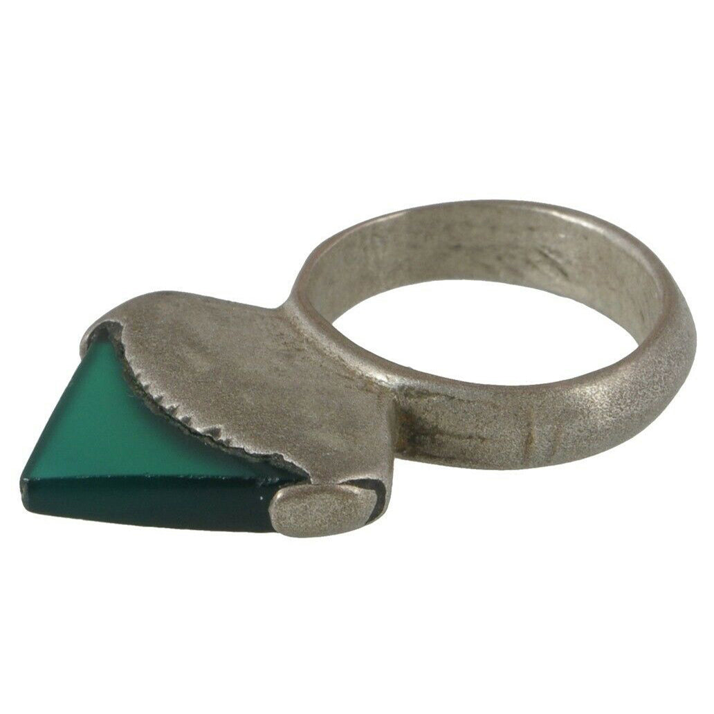 Vintage Tuareg Silver Ring with Green Glass – Sahara Nomadic Ethnic Jewelry