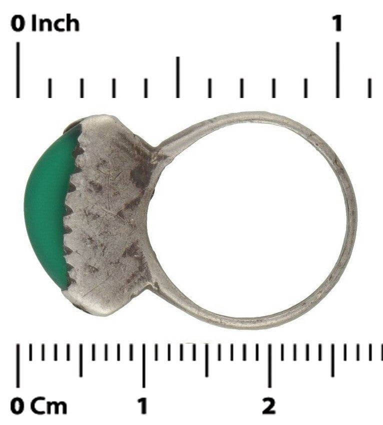 Vintage Tuareg Silver Ring with Green Glass – Sahara Ethnic Jewelry
