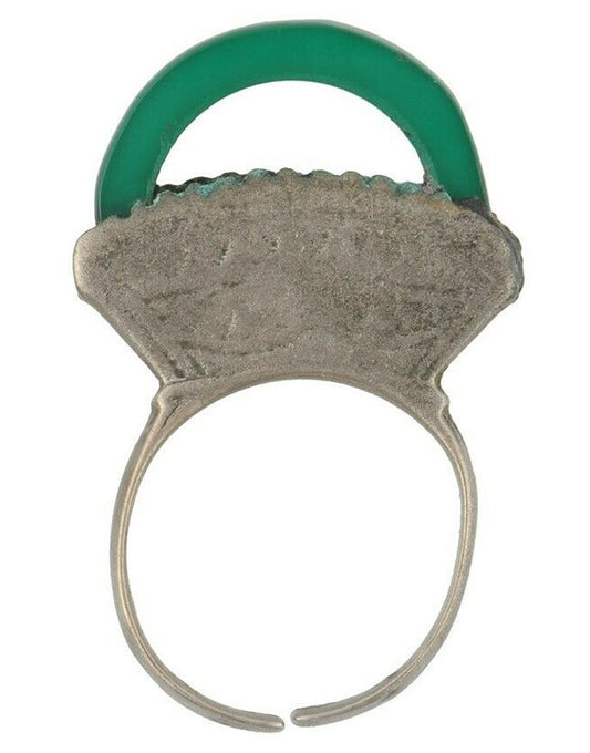 Vintage Tuareg Silver Ring with Green Glass – Sahara Nomadic Jewelry